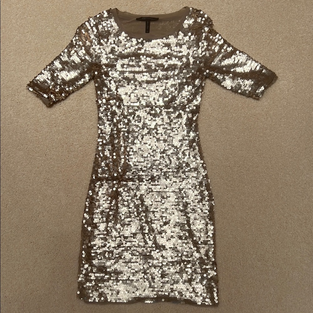 Elegant Sequin Dress in Gold